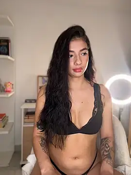 Snapshot of Veronica_ar chatting on 06-04-26, 03:12 Veronica ar online show from 06-04-26, 03:12