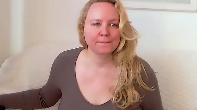 Sarah4you online show from 10-24-25, 02:13