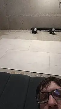 Krasav4ik4ik online show from 11-02-25, 09:17