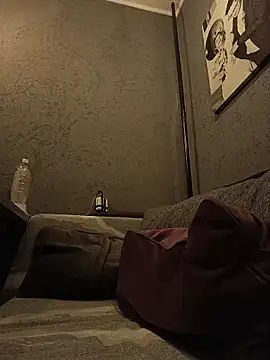 Krasav4ik4ik online show from 04-14-26, 05:30