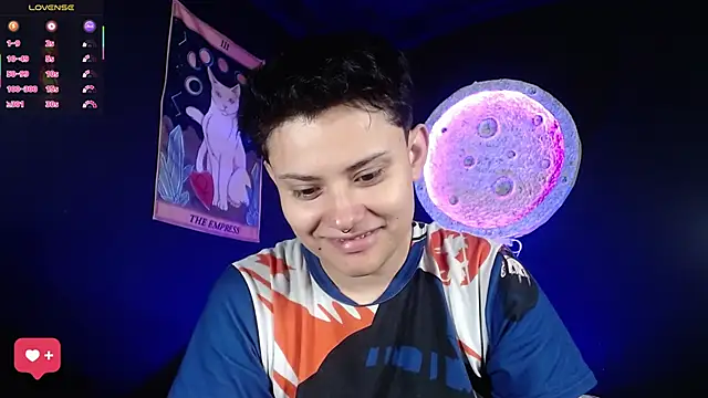 girl intense444 online show from 02-27-26, 01:00