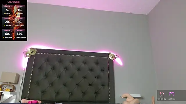 Snapshot of CharlotteLemke chatting on 05-04-26, 12:34 CharlotteLemke online show from 05-04-26, 12:34