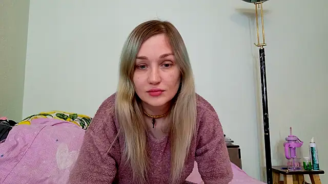ModelEva online show from 03-24-26, 11:04