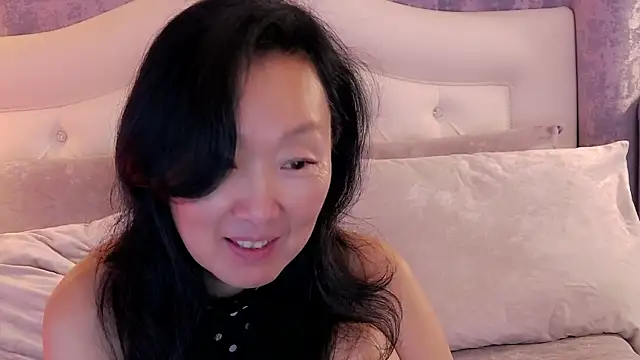 Asian legs online show from 07-17-26, 10:22