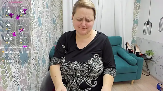 Snapshot of ScarlettSoft chatting on 12-12-24, 11:40 ScarlettSoft online show from 12-12-24, 11:40