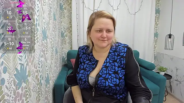 Snapshot of ScarlettSoft chatting on 12-30-24, 05:37 ScarlettSoft online show from 12-30-24, 05:37