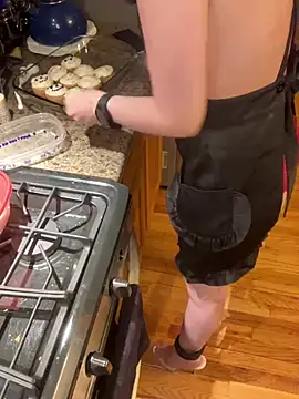 Snapshot of NativeNymph chatting on 12-26-24, 09:55 NativeNymph online show from 12-26-24, 09:55