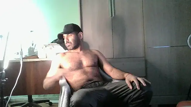 Snapshot of MILITARS chatting on 07-17-26, 04:30 MILITARS online show from 07-17-26, 04:30