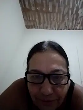 Snapshot of catdool chatting on 03-21-25, 12:29 catdool online show from 03-21-25, 12:29