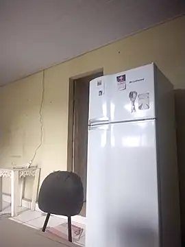 Snapshot of catdool chatting on 09-14-25, 12:15 catdool online show from 09-14-25, 12:15