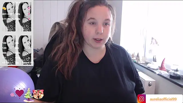 Snapshot of AureliaWinter chatting on 12-22-25, 09:06 AureliaWinter online show from 12-22-25, 09:06