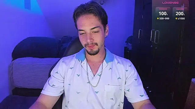 Snapshot of Alex_smith00 chatting on 01-30-25, 11:24 Alex smith00 online show from 01-30-25, 11:24