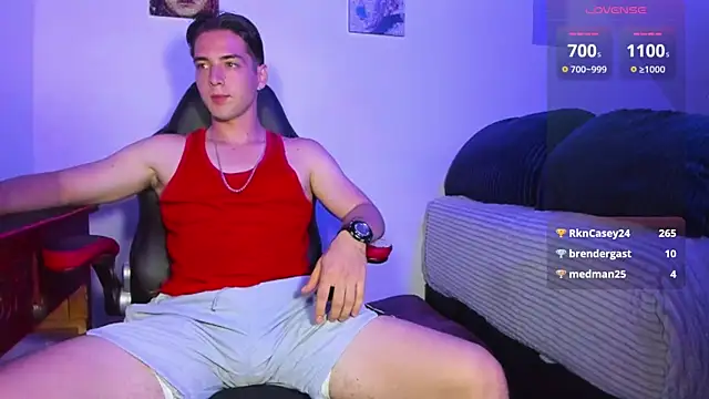 Snapshot of Alex_smith00 chatting on 03-05-25, 02:03 Alex smith00 online show from 03-05-25, 02:03