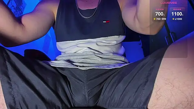 Snapshot of Alex_smith00 chatting on 09-21-25, 07:37 Alex smith00 online show from 09-21-25, 07:37