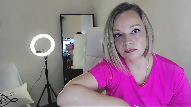 Tilly Eliot online show from 02-04-25, 02:32