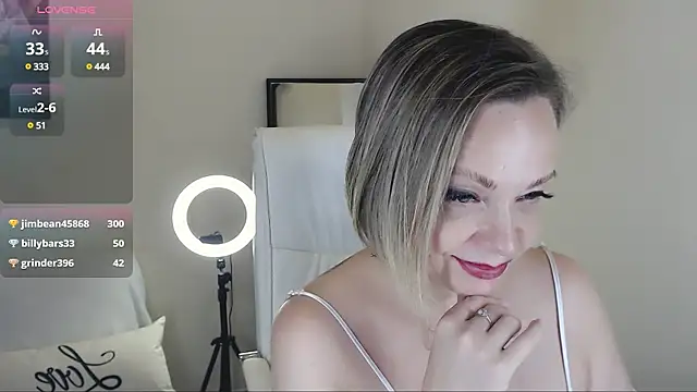 Tilly Eliot online show from 03-05-25, 12:38