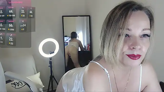 Tilly Eliot online show from 03-18-25, 12:27