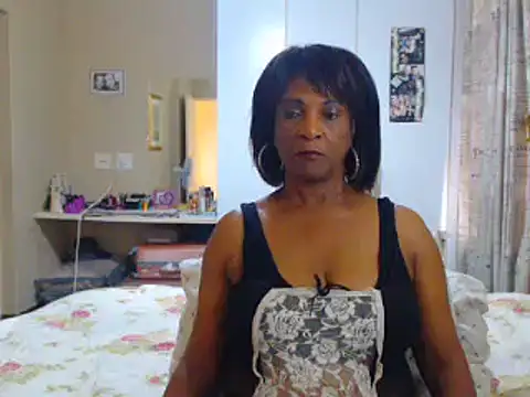 Snapshot of Hotgrannyx chatting on 12-21-24, 06:19 Hotgrannyx online show from 12-21-24, 06:19