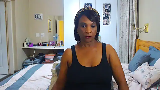 Snapshot of Hotgrannyx chatting on 12-22-24, 05:21 Hotgrannyx online show from 12-22-24, 05:21