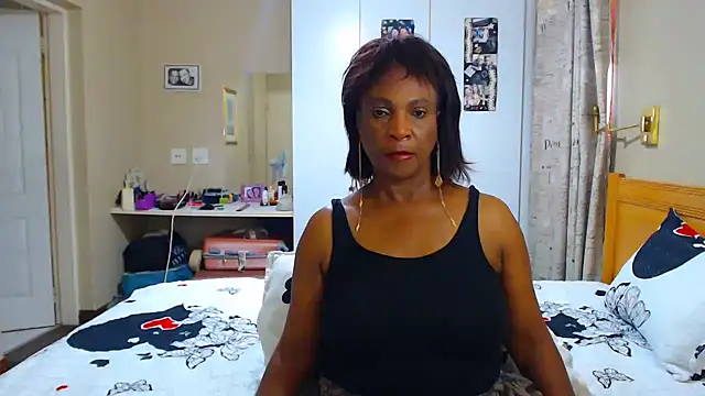 Snapshot of Hotgrannyx chatting on 02-13-25, 06:09 Hotgrannyx online show from 02-13-25, 06:09