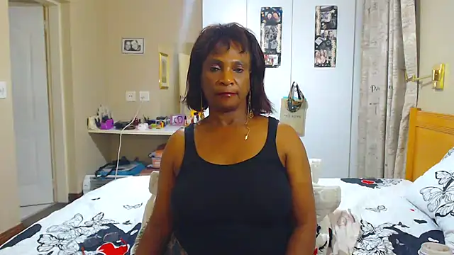 Snapshot of Hotgrannyx chatting on 02-23-25, 06:56 Hotgrannyx online show from 02-23-25, 06:56