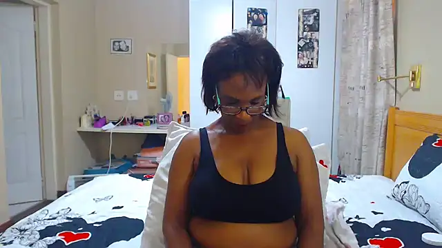 Snapshot of Hotgrannyx chatting on 03-06-25, 08:08 Hotgrannyx online show from 03-06-25, 08:08
