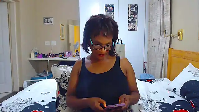 Snapshot of Hotgrannyx chatting on 03-09-25, 07:37 Hotgrannyx online show from 03-09-25, 07:37