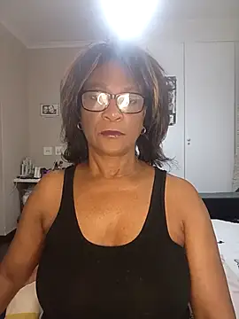 Snapshot of Hotgrannyx chatting on 09-30-25, 02:05 Hotgrannyx online show from 09-30-25, 02:05