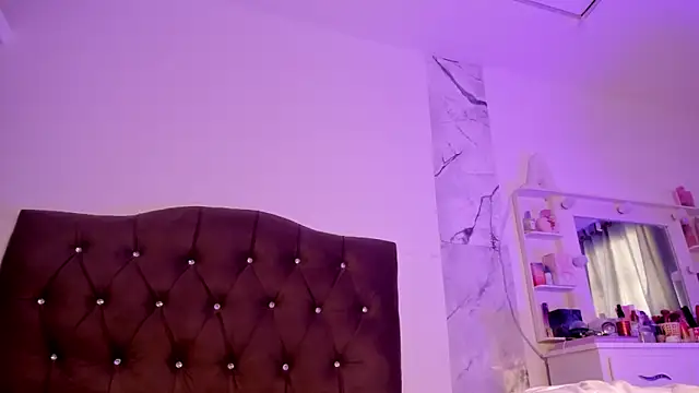 alysson 18 online show from 03-27-26, 02:17