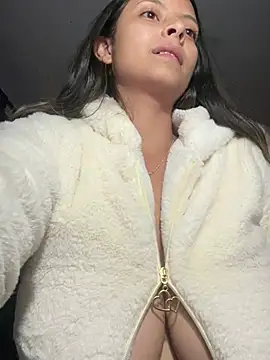 Snapshot of RsellAmb chatting on 01-19-25, 05:26 RsellAmb online show from 01-19-25, 05:26