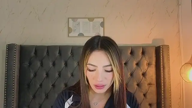 Kim Blane online show from 04-12-26, 03:11