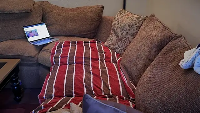 Snapshot of My_secret01 chatting on 02-10-25, 10:51 My secret01 online show from 02-10-25, 10:51