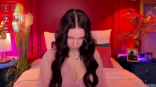 MiaMuse online show from 02-10-25, 08:21