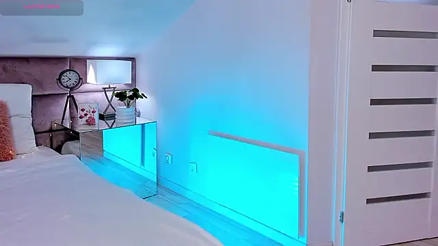 MiaMuse online show from 03-13-26, 08:04