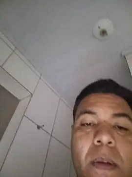 Carloscova25 online show from 06-18-26, 03:16