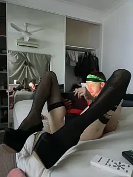 Snapshot of CD_Sub2021 chatting on 12-13-24, 03:32 CD Sub2021 online show from 12-13-24, 03:32