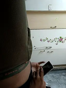 raji9290 online show from 03-07-26, 12:40