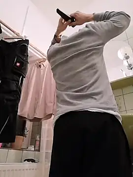 Snapshot of Bblfgbb chatting on 01-11-26, 09:31 Bblfgbb online show from 01-11-26, 09:31