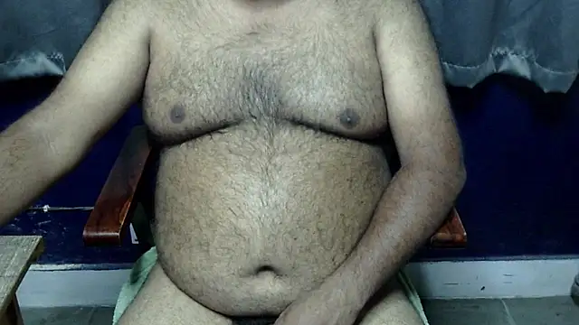 Snapshot of hairysubcub_70 chatting on 05-14-26, 03:57 hairysubcub 70 online show from 05-14-26, 03:57
