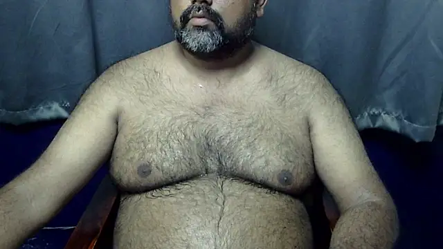 Snapshot of hairysubcub_70 chatting on 05-23-26, 06:51 hairysubcub 70 online show from 05-23-26, 06:51