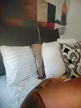 Snapshot of sexyTHANDO chatting on 01-27-25, 10:27 sexyTHANDO online show from 01-27-25, 10:27