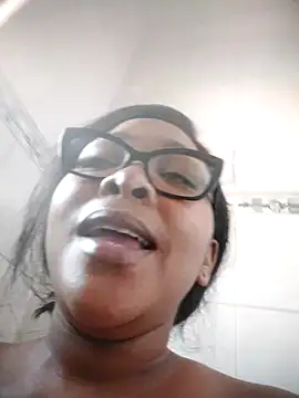 Snapshot of sexyTHANDO chatting on 01-30-25, 02:15 sexyTHANDO online show from 01-30-25, 02:15