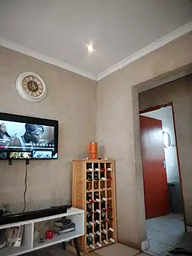 Snapshot of sexyTHANDO chatting on 02-10-25, 02:05 sexyTHANDO online show from 02-10-25, 02:05