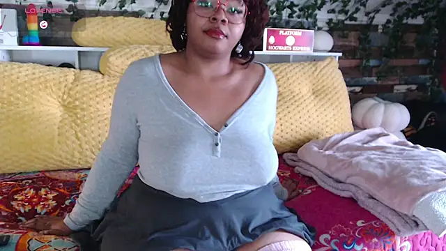 Snapshot of -khayaparker chatting on 01-31-25, 07:08 -khayaparker online show from 01-31-25, 07:08