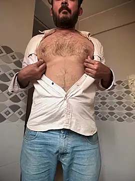 Snapshot of Spicy_aryan chatting on 12-23-24, 08:22 Spicy aryan online show from 12-23-24, 08:22