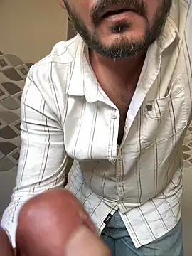 Snapshot of Spicy_aryan chatting on 02-18-25, 08:16 Spicy aryan online show from 02-18-25, 08:16