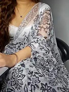 Snapshot of aliyaah_singh chatting on 02-03-25, 08:35 aliyaah singh online show from 02-03-25, 08:35