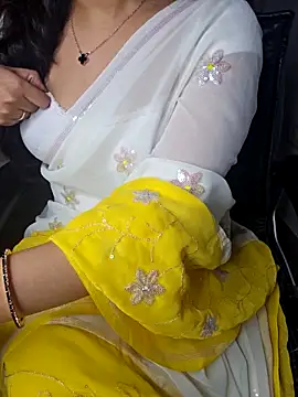 Snapshot of aliyaah_singh chatting on 10-08-25, 06:16 aliyaah singh online show from 10-08-25, 06:16