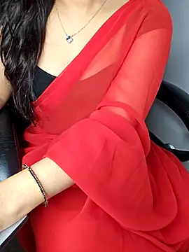 Snapshot of aliyaah_singh chatting on 10-27-25, 06:12 aliyaah singh online show from 10-27-25, 06:12