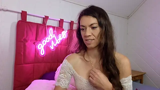 Snapshot of TiffanyDollxxx chatting on 11-06-25, 09:48 TiffanyDollxxx online show from 11-06-25, 09:48